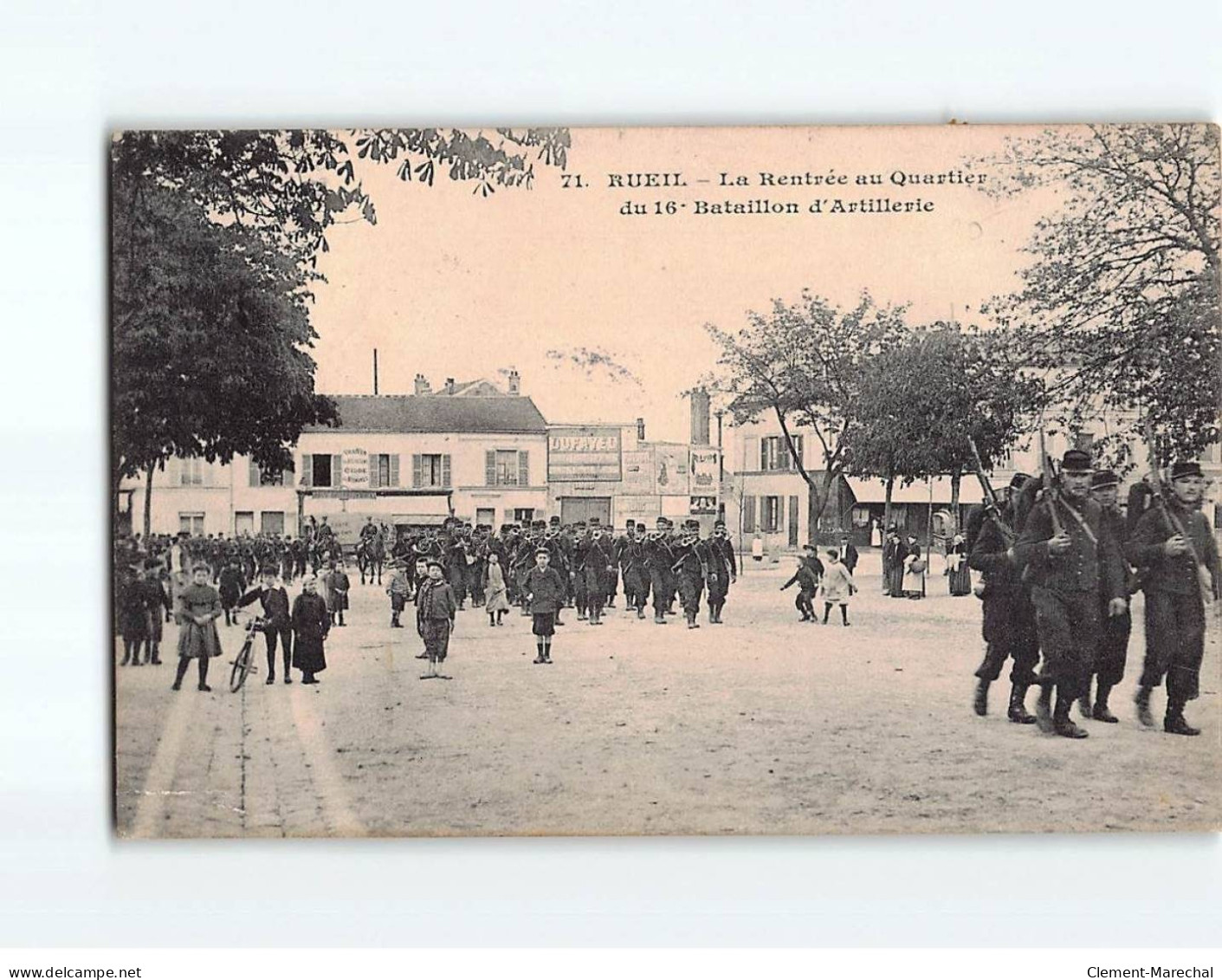 RUEIL : La Rentrée Au Quartier Du 16e Bataillon D'Artillerie - état - Rueil Malmaison