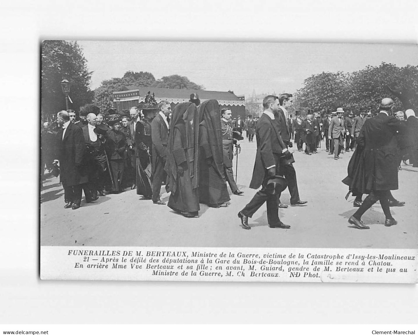 ISSY LES MOULINEAUX : Funérailles De M. Berteaux, Ministre De La Guerre, Après Le Défilé - Très Bon état - Issy Les Moulineaux