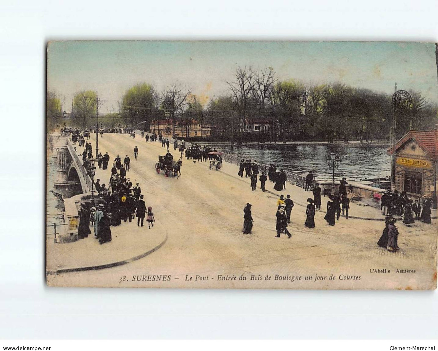 SURESNES : Le Pont, Entrée Du Vois De Boulogne Un Jour De Courses - état - Suresnes