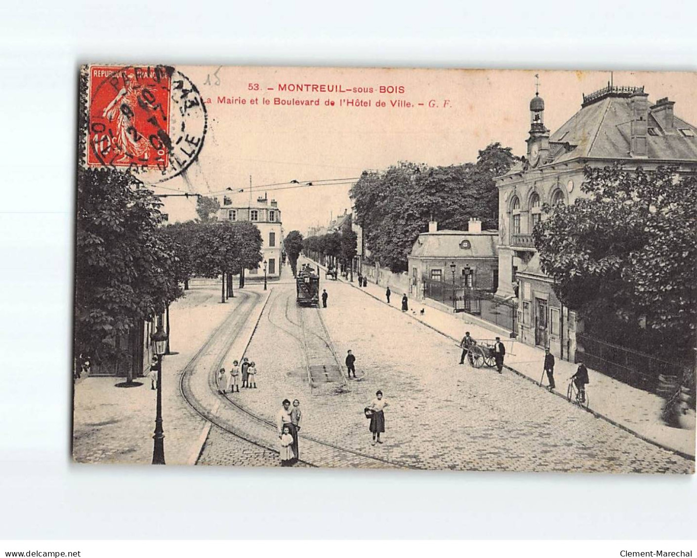 MONTREUIL SOUS BOIS : La Mairie Et Le Boulevard De L'Hôtel De Ville - Très Bon état - Montreuil