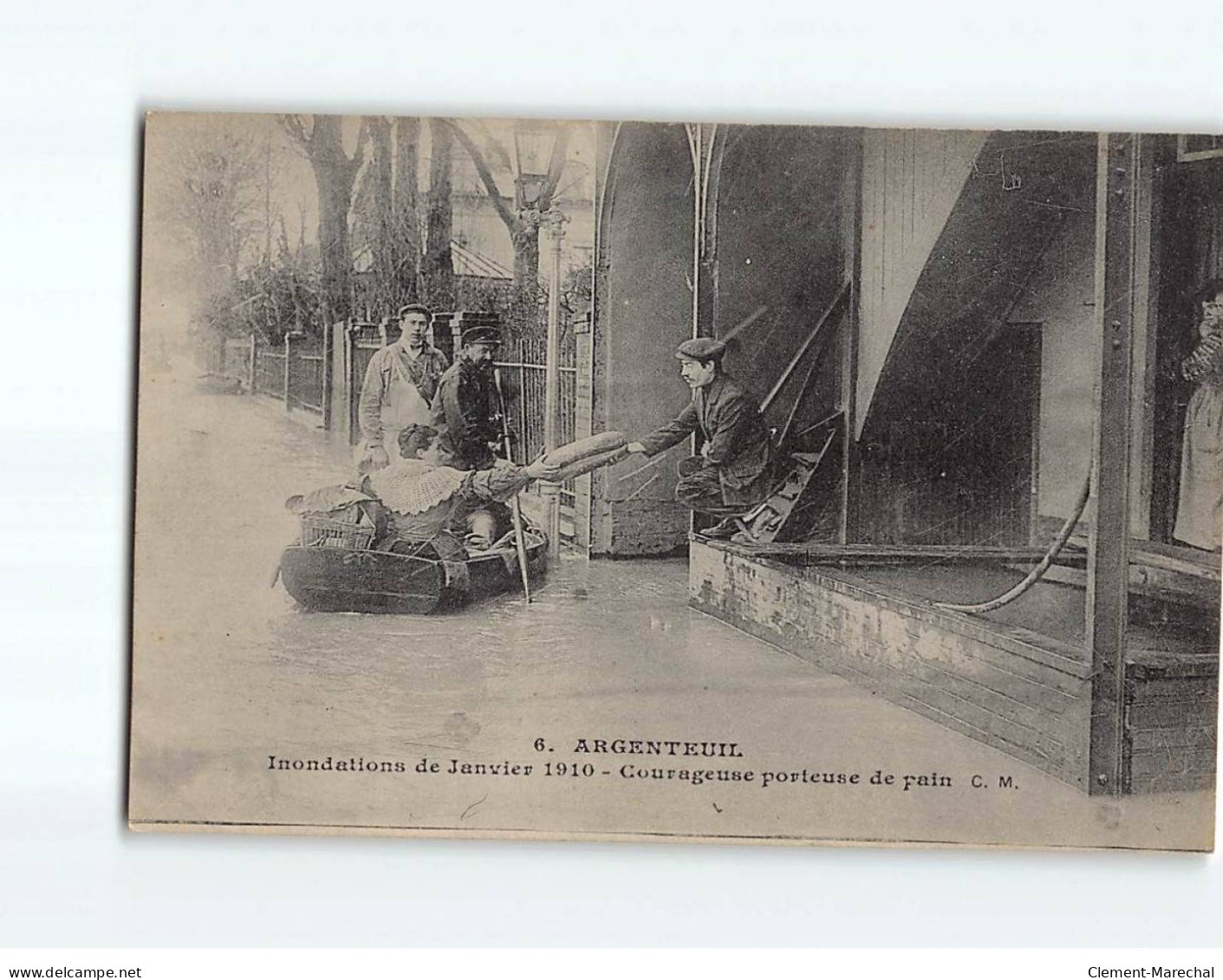 ARGENTEUIL : Inondations De Janvier 1910, Courageuse Porteuse De Pain - Très Bon état - Argenteuil