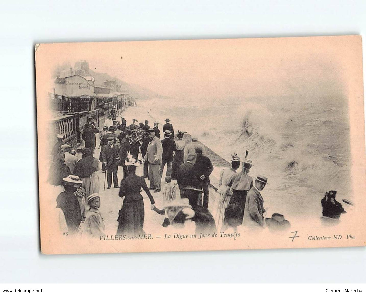 VILLERS SUR MER : La Digue Un Jour De Tempête - état - Villers Sur Mer