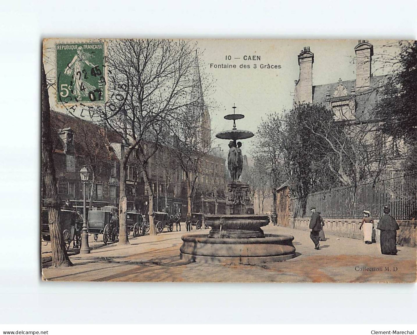 CAEN : Fontaine Des 3 Grâces - état - Caen