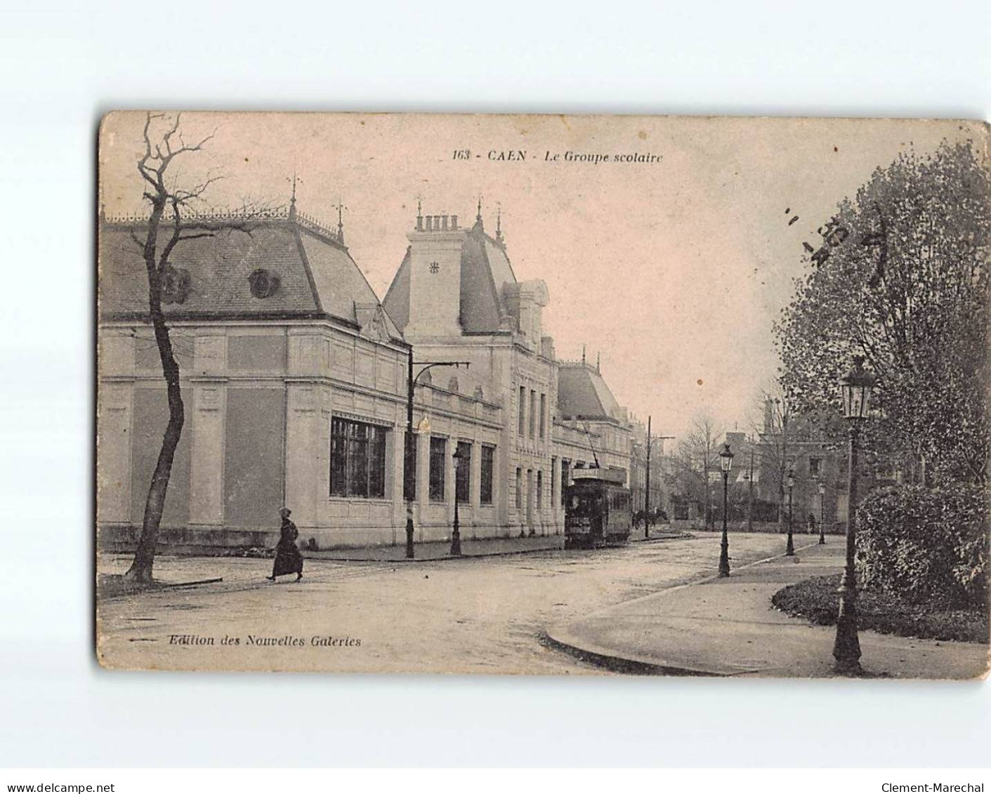 CAEN : Le Groupe Scolaire - état - Caen