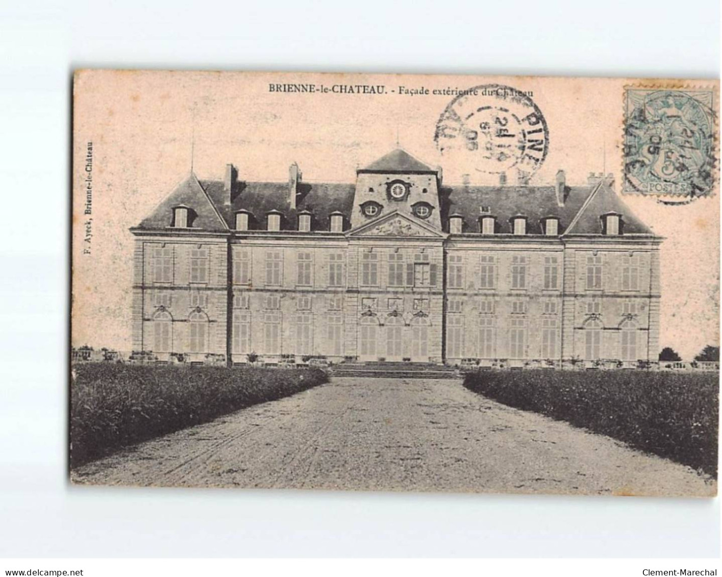 BRIENNE LE CHATEAU : Façade Extérieure Du Château - état - Andere & Zonder Classificatie