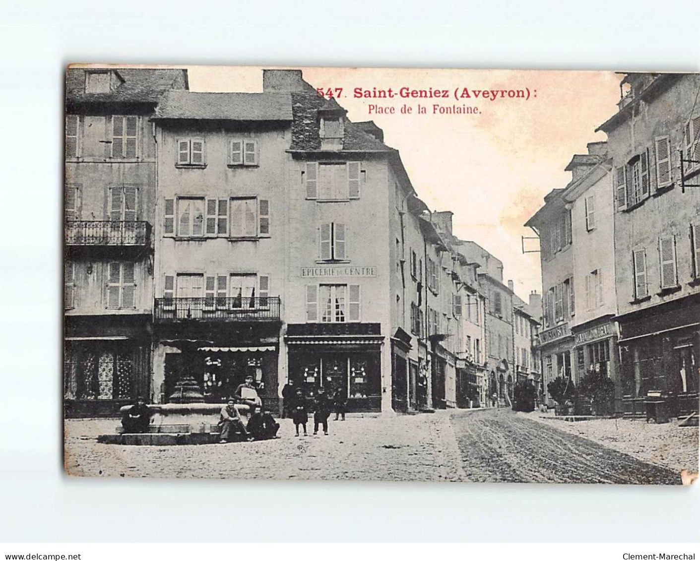 SAINT-GENIEZ : Place De La Fontaine - état - Other & Unclassified