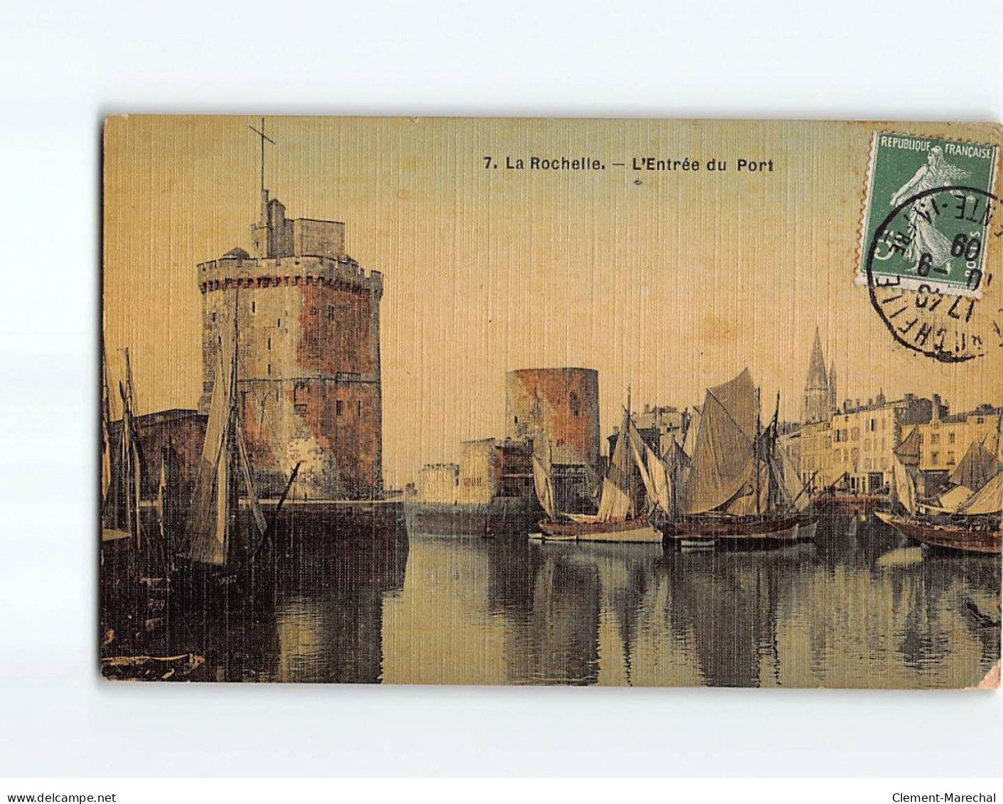 LA ROCHELLE : L'Entrée Du Port - état - La Rochelle