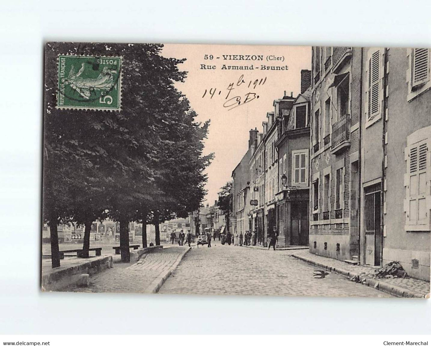 VIERZON : Rue Armand-Brunet - état - Vierzon