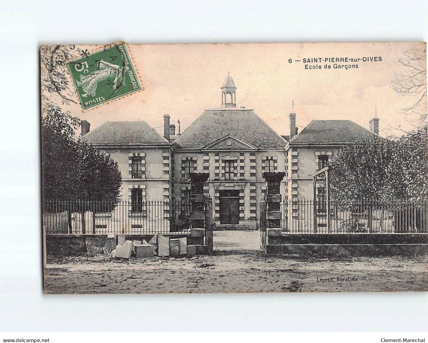 SAINT PIERRE SUR DIVES : Ecole De Garçons - Très Bon état - Andere & Zonder Classificatie