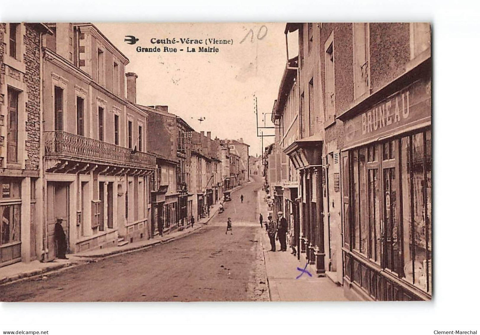 COUHE VERAC - Grande Rue - La Mairie - Très Bon état - Couhe