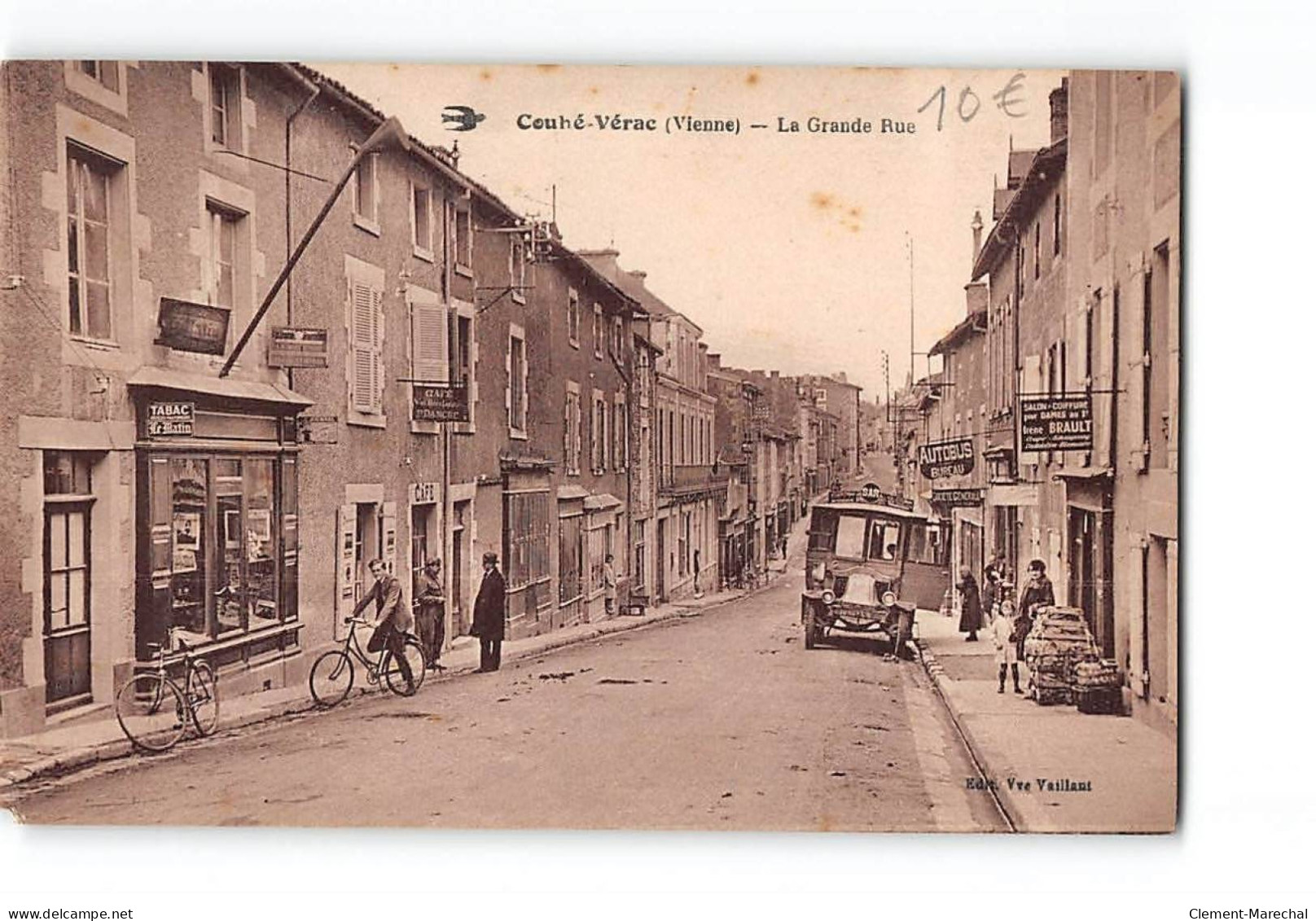 COUHE VERAC - La Grande Rue - état - Couhe