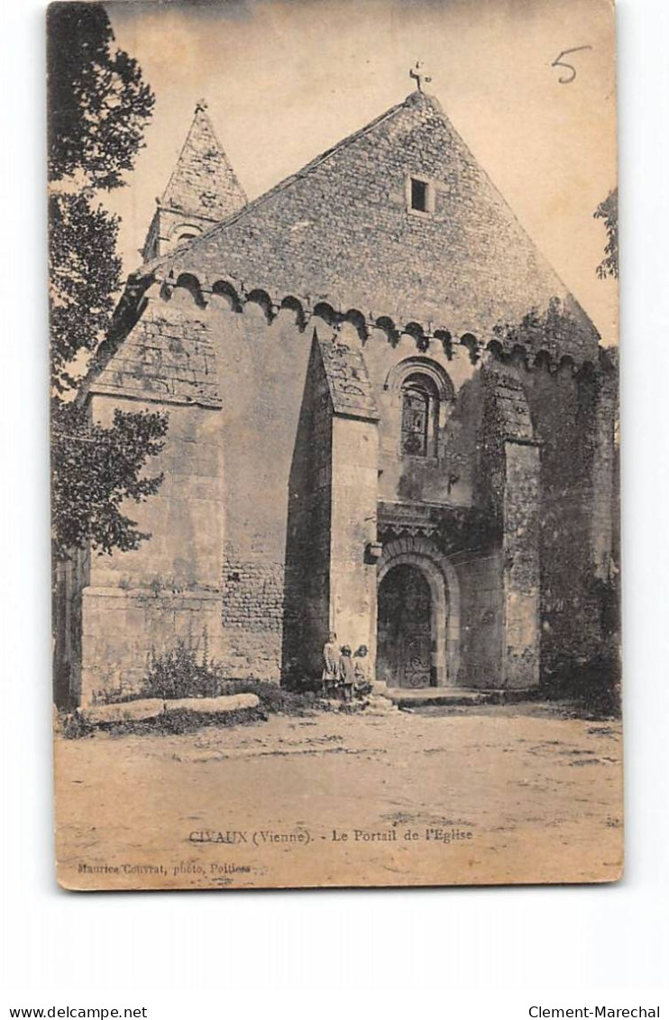CIVAUX - Le Portail De L'Eglise - Très Bon état - Other & Unclassified