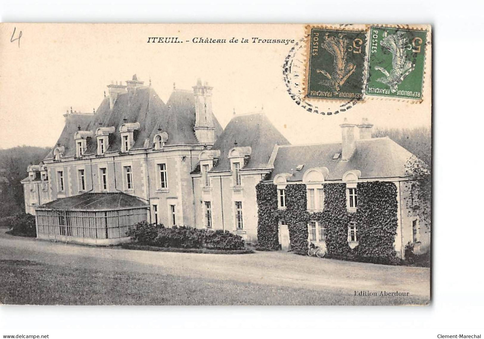 ITEUIL - Château De La Troussaye - Très Bon état - Sonstige & Ohne Zuordnung