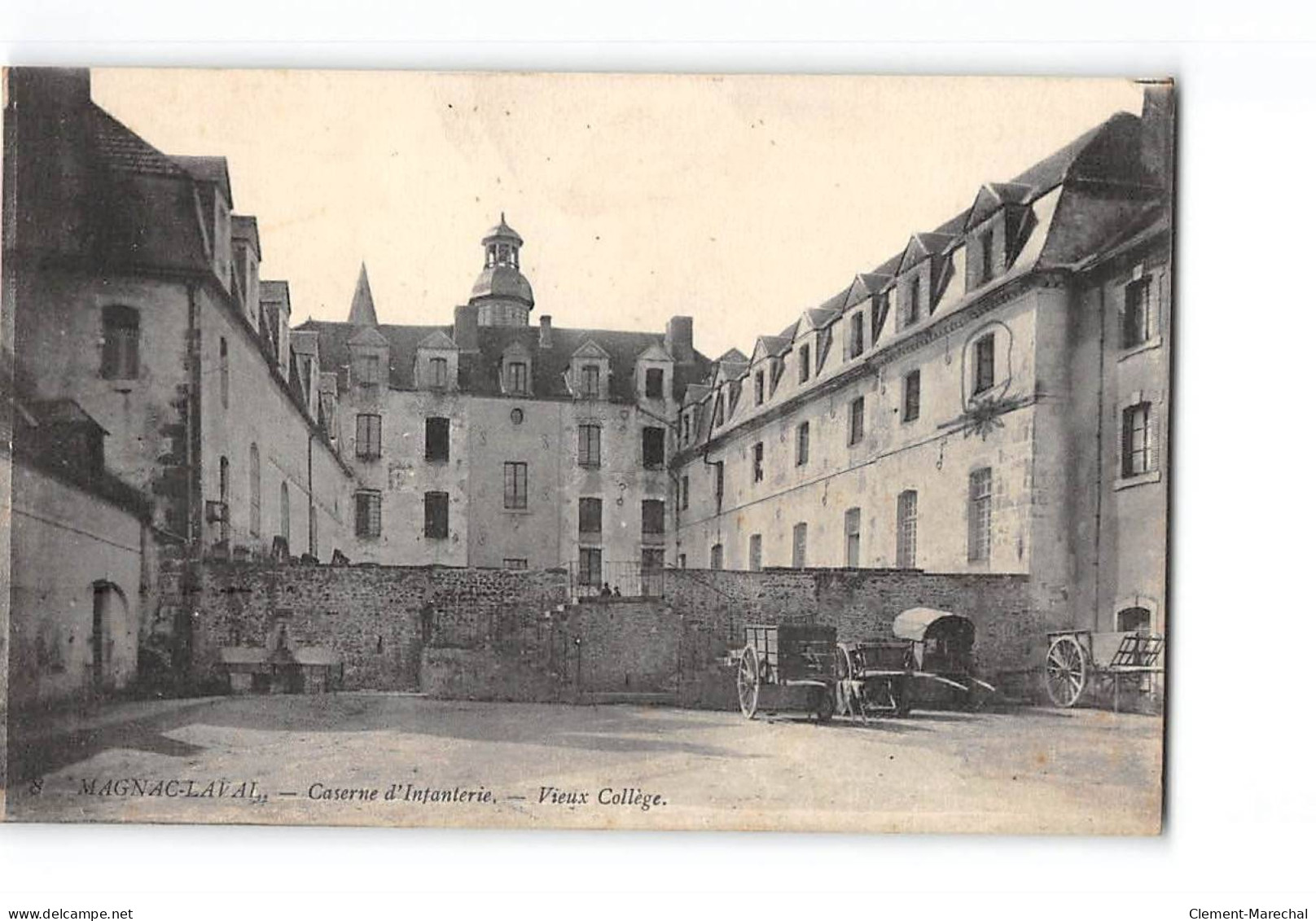MAGNAC LAVAL - Caserne D'Infanterie - Vieux Collège - Très Bon état - Autres & Non Classés