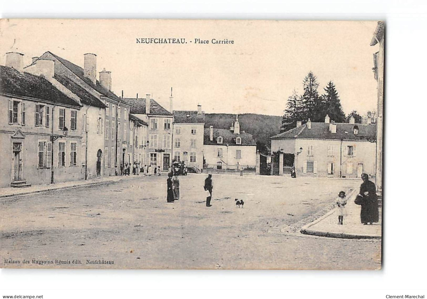 NEUFCHATEAU - Place Carrière - Très Bon état - Neufchateau