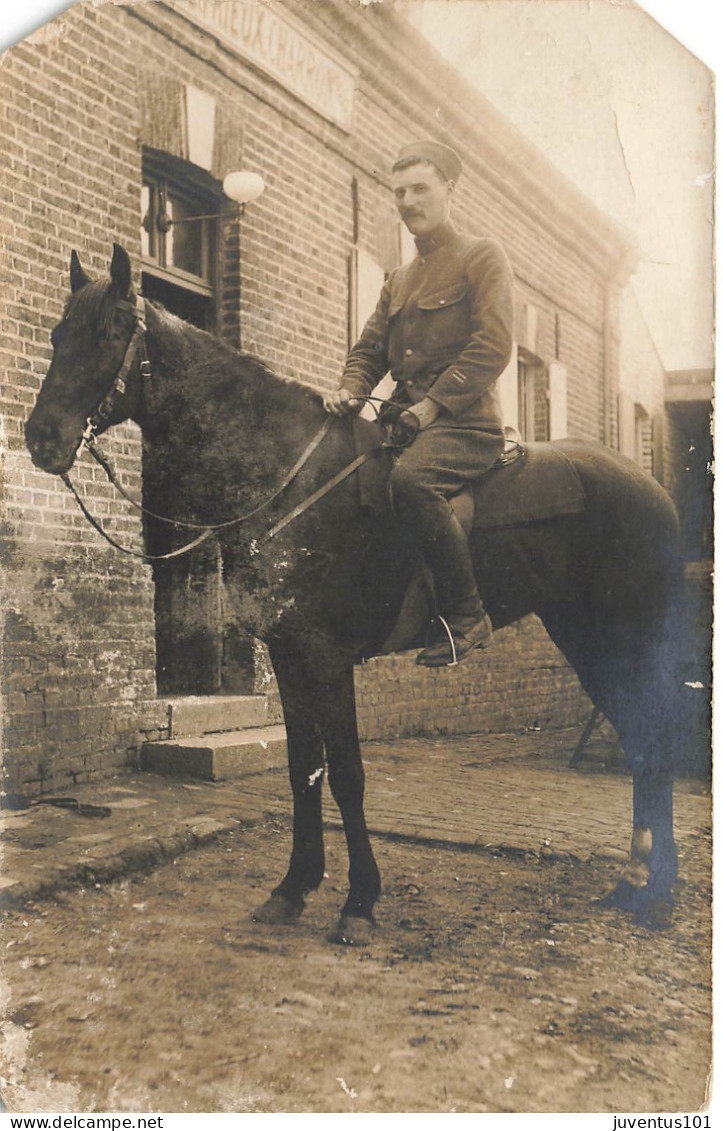 CPA à Identifier-Soldat-Cheval-Mauvaise état    L2910 - To Identify