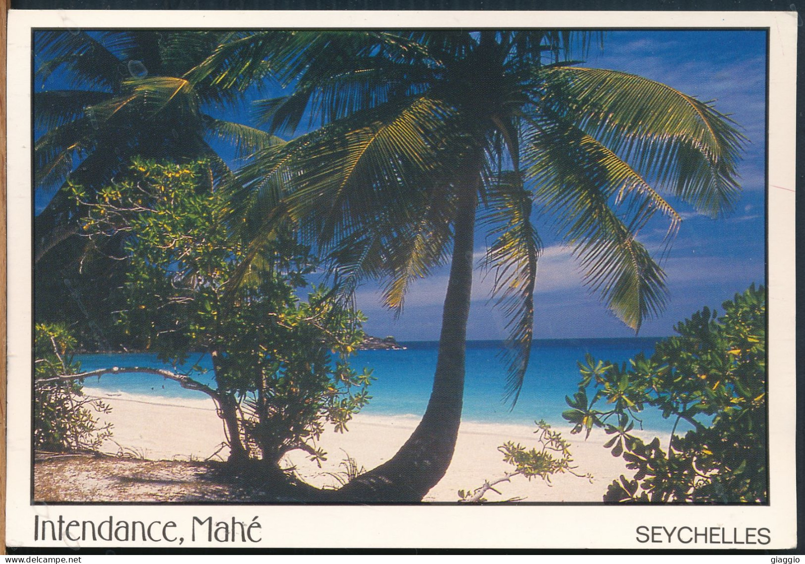 °°° 31005 - SEYCHELLES - MAHE - INTENDANCE - 1990 With Stamps °°° - Seychellen