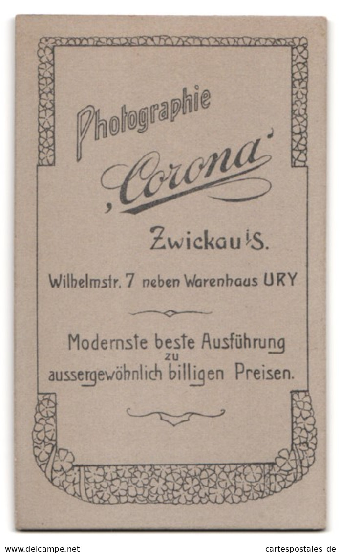 Fotografie Atelier Corona, Zwickau I /S., Wilhelmstrasse 7, Portrait Junge Dame Im Kleid Mit Spitzenkragen  - Anonyme Personen