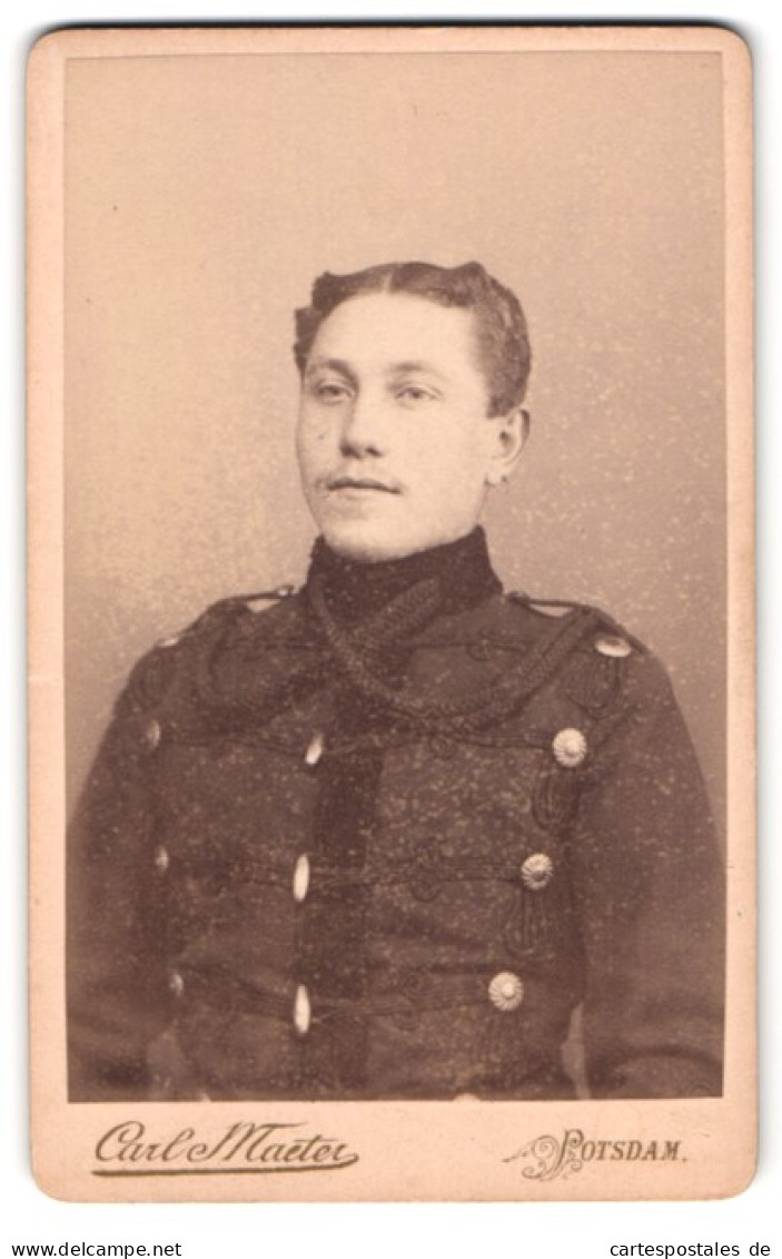 Fotografie Carl Maeter, Potsdam, Französische Str. 8, Portrait Husar Des Leib-Garde-Husaren-Regiment  - Anonymous Persons