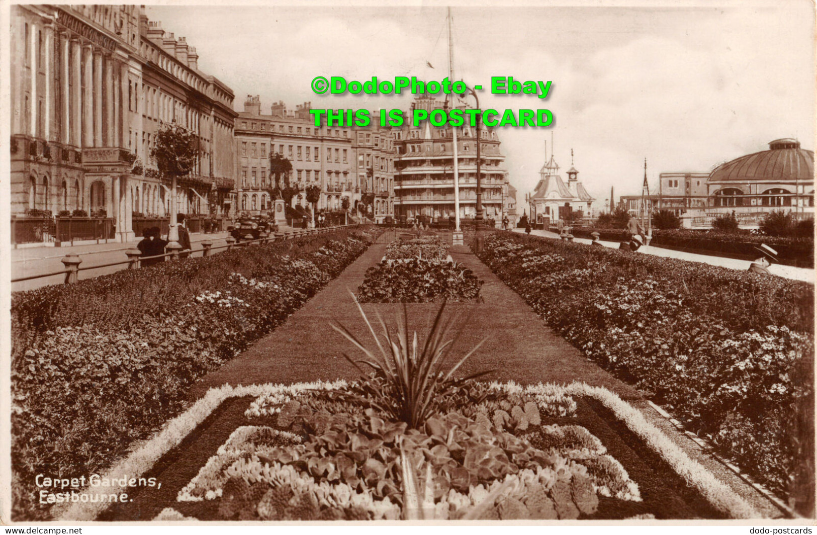 R346131 Eastbourne. Carpet Gardens. RP. 1928 - Monde