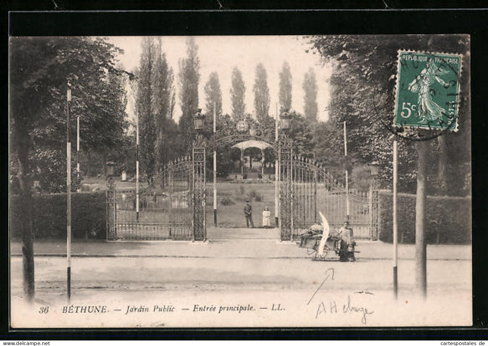 CPA Bèthune, Jardin Public - Entrèe Principale  - Altri & Non Classificati