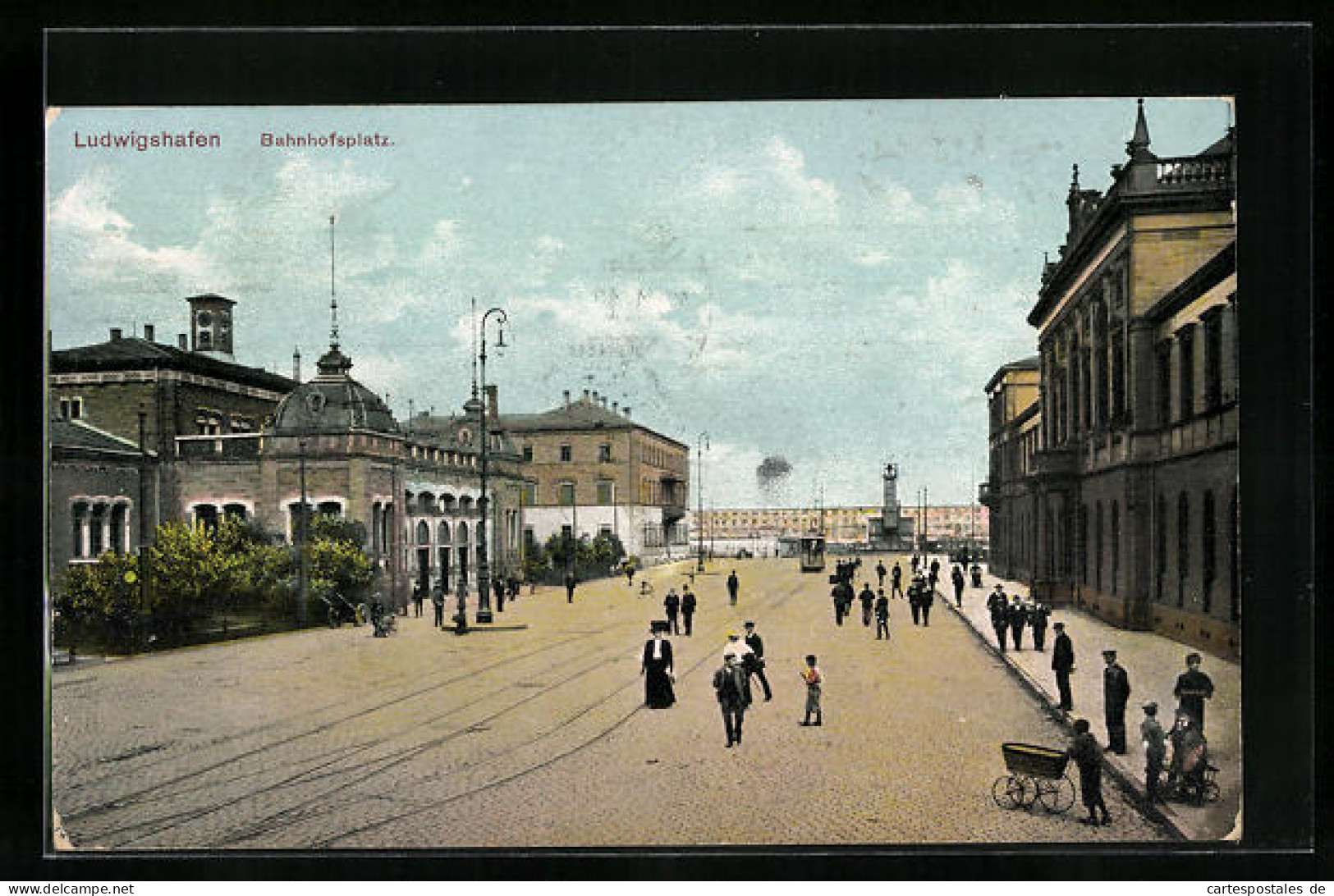 AK Ludwigshafen, Bahnhofsplatz  - Ludwigshafen