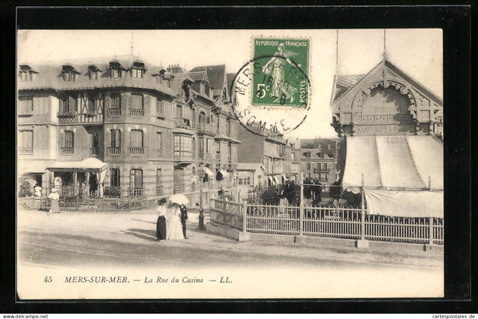 CPA Mers-sur-Mer, La Rue Du Casino, Vue De La Rue  - Other & Unclassified