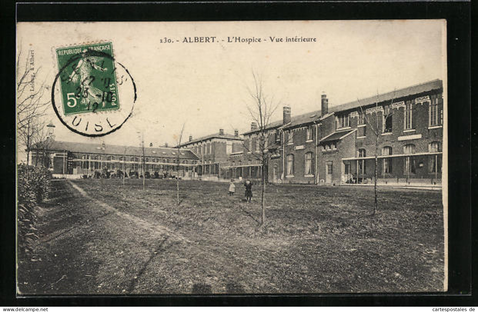 CPA Albert, L`Hospice, Vue Intérieure  - Albert