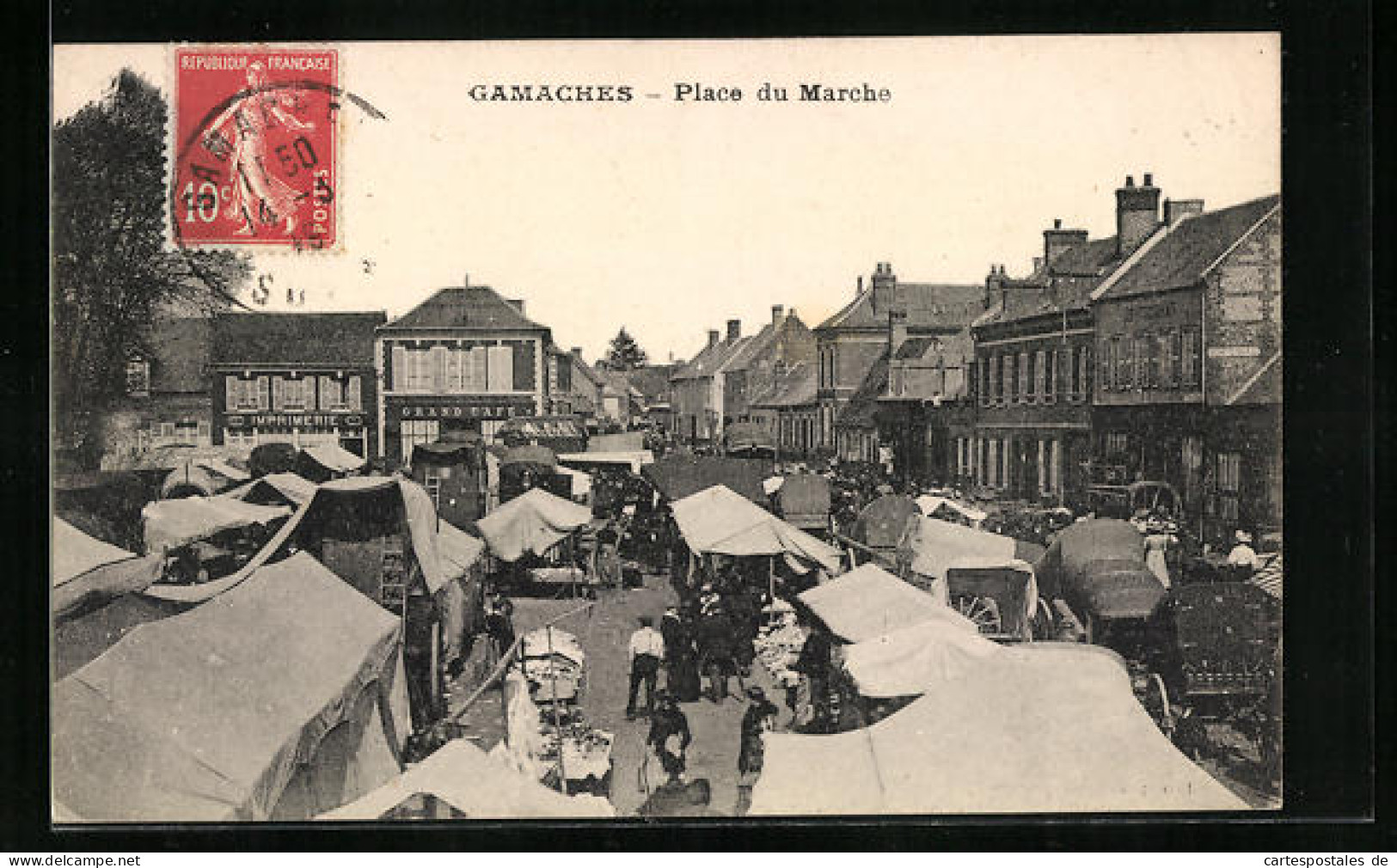 CPA Gamaches, Place Du Marche  - Autres & Non Classés