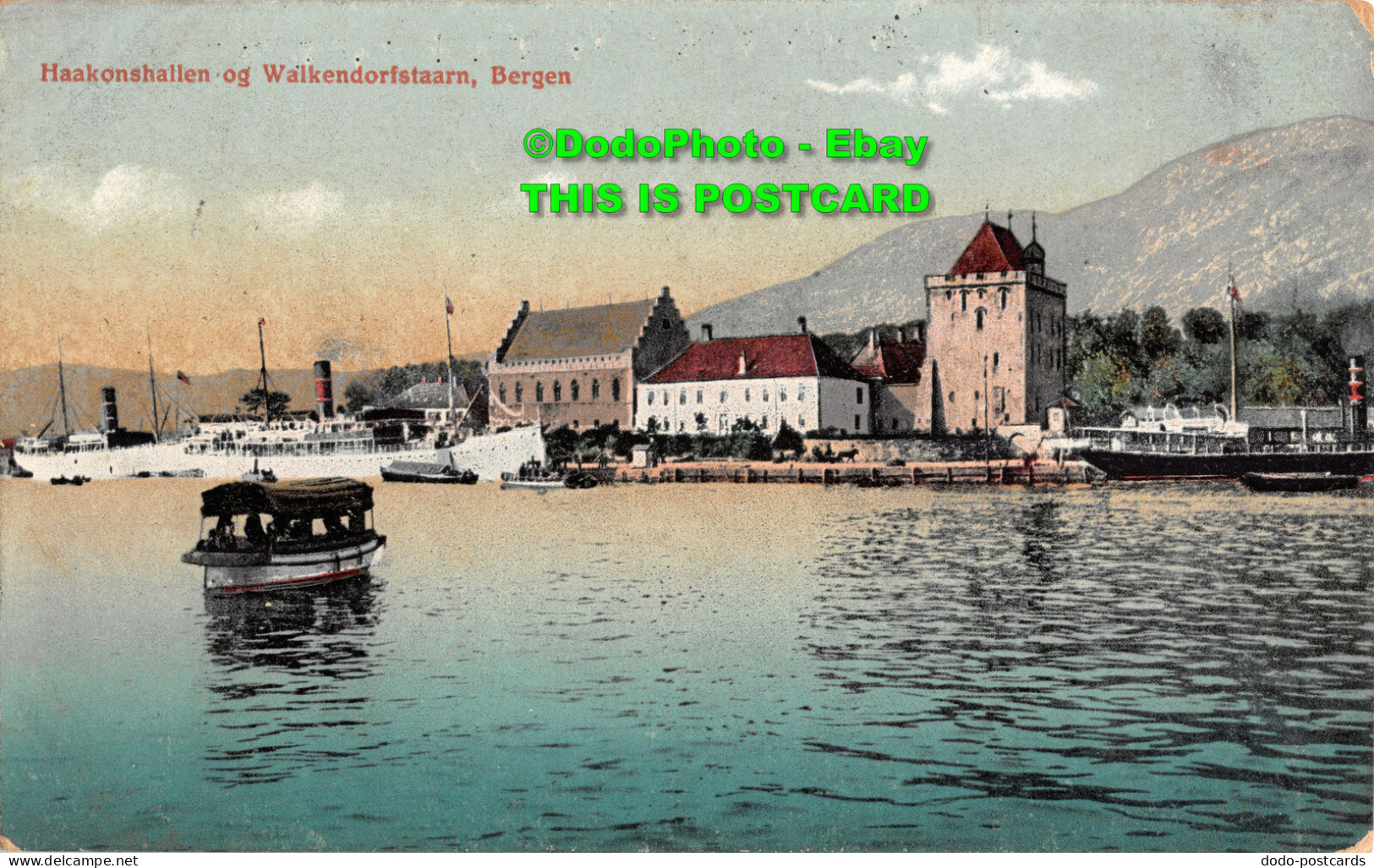 R347288 Bergen. Haakonshallen Og Walkendorfstaarn. Postcard - World