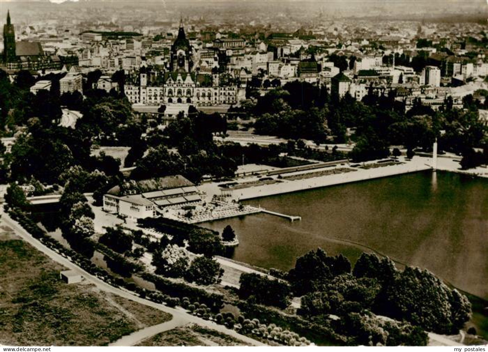 73903878 Hannover Maschsee Mit Neuem Rathaus Und Marktkirche Fliegeraufnahme - Hannover