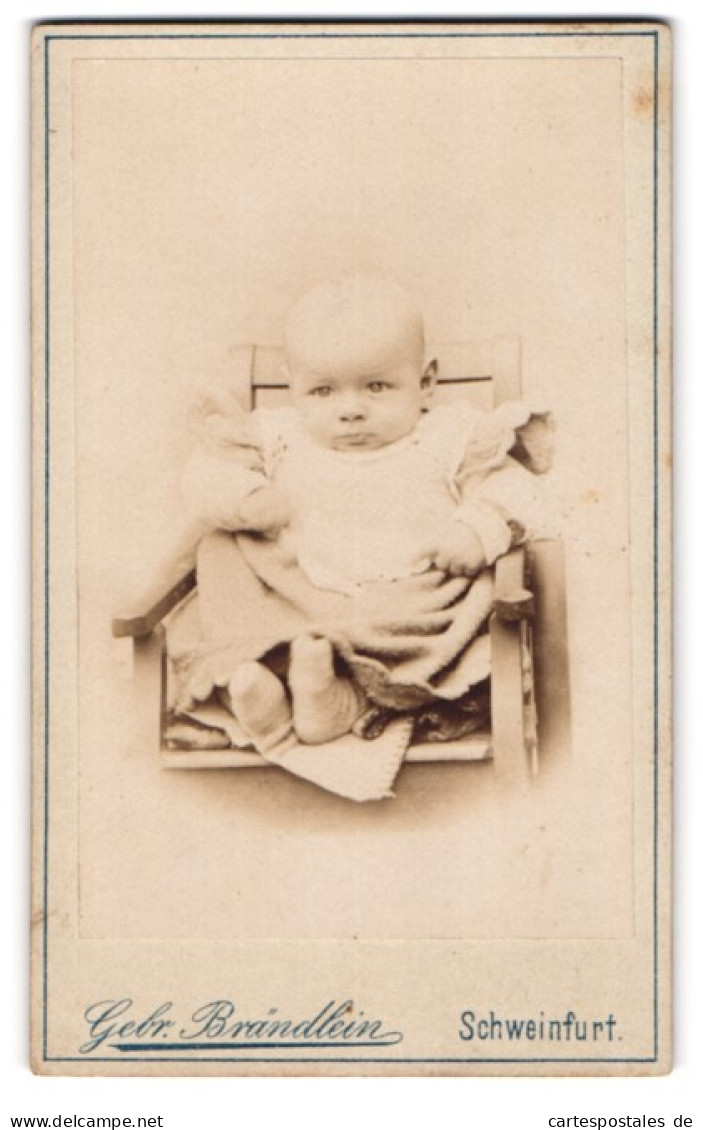 Fotografie Gebr. Brändlein, Schweinfurt A. M., Portrait Eines Süssen Babys  - Personas Anónimos