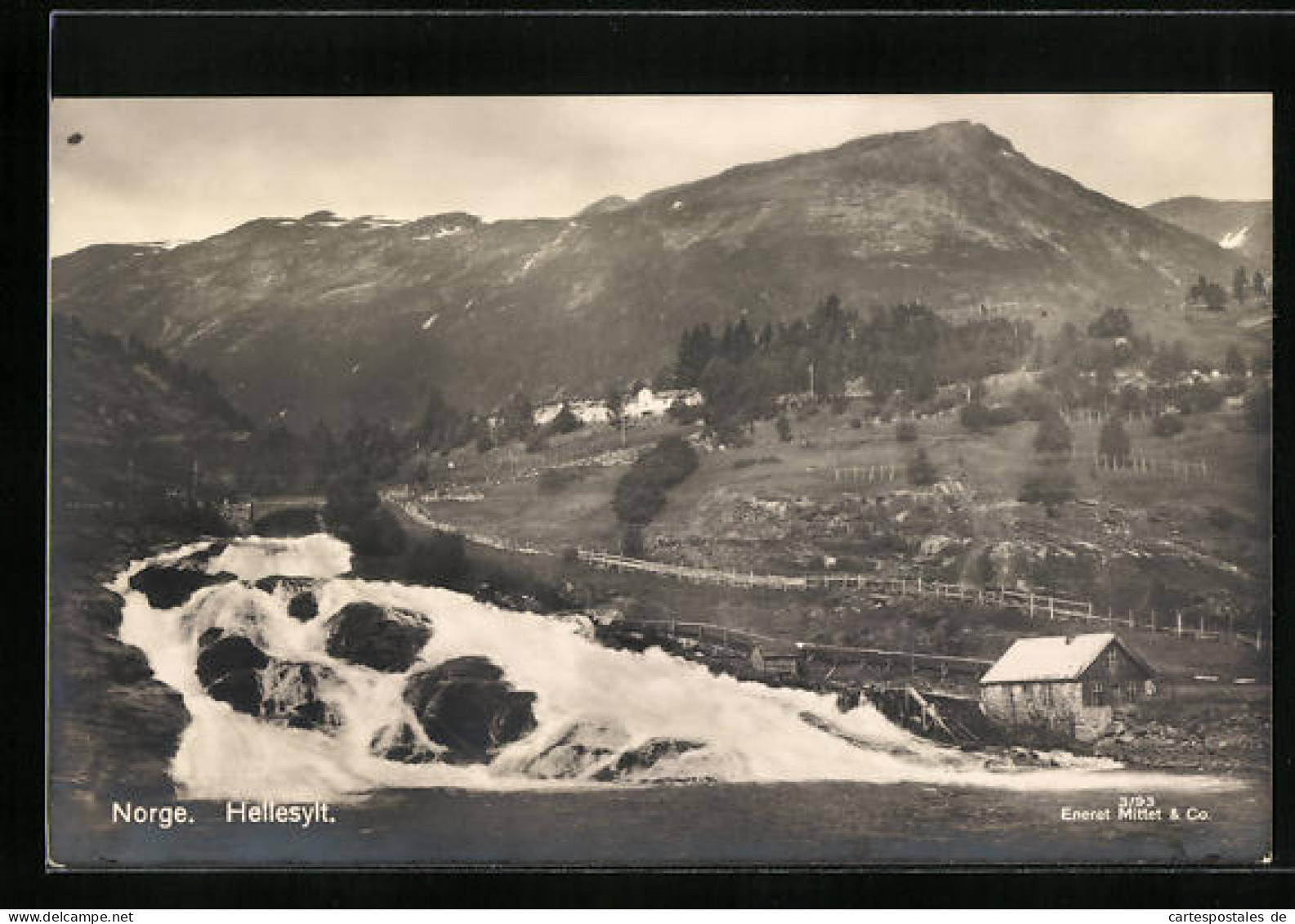 AK Hellesylt, Panorama Mit Wasserfall  - Norvegia