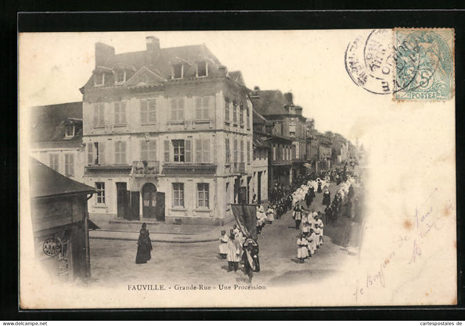 CPA Fauville, Grande-Rue - Une Procession  - Andere & Zonder Classificatie