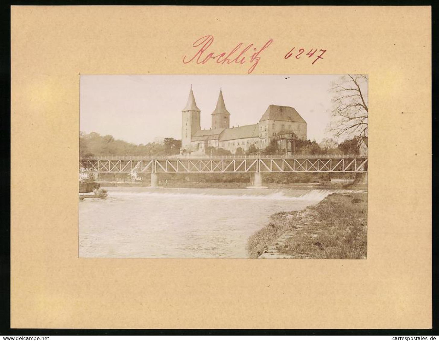 Fotografie Brück & Sohn Meissen, Ansicht Rochlitz, Muldenpartie Mit Eisenbahnbrücke Und Blick Zum Schloss  - Orte