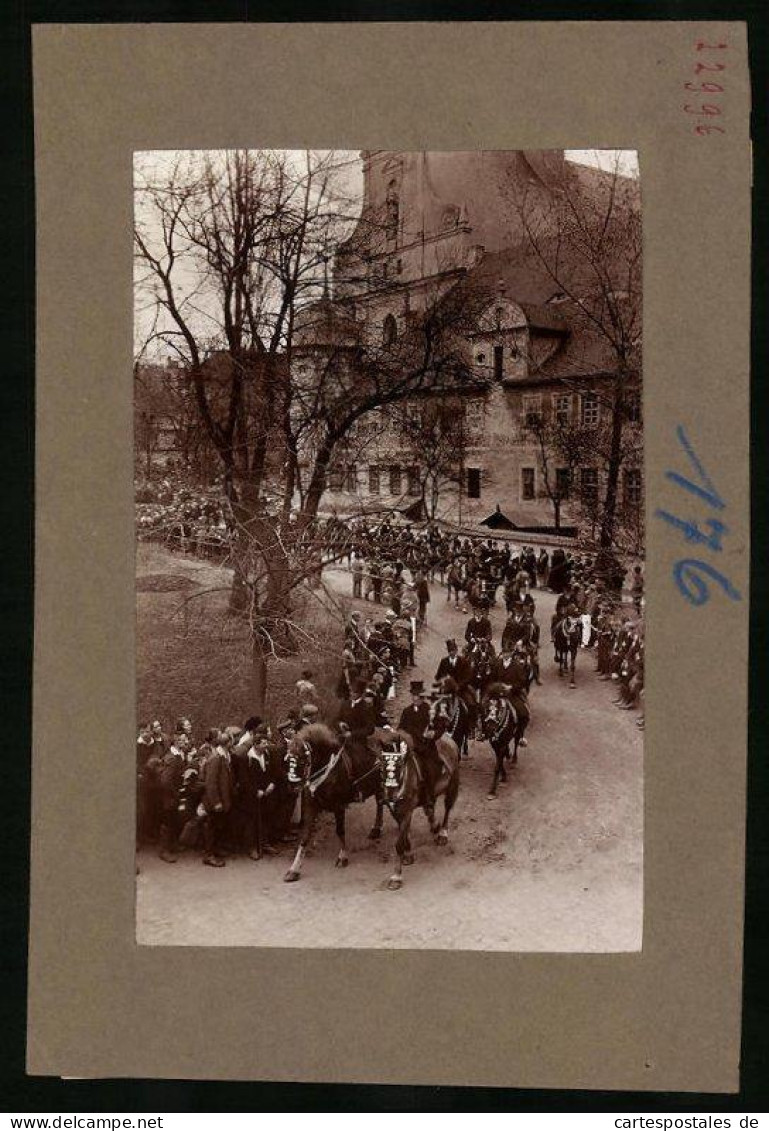 Fotografie Brück & Sohn Meissen, Ansicht Marienstern, Osterreiten Im Kloster St. Marienstern, Prozession  - Orte