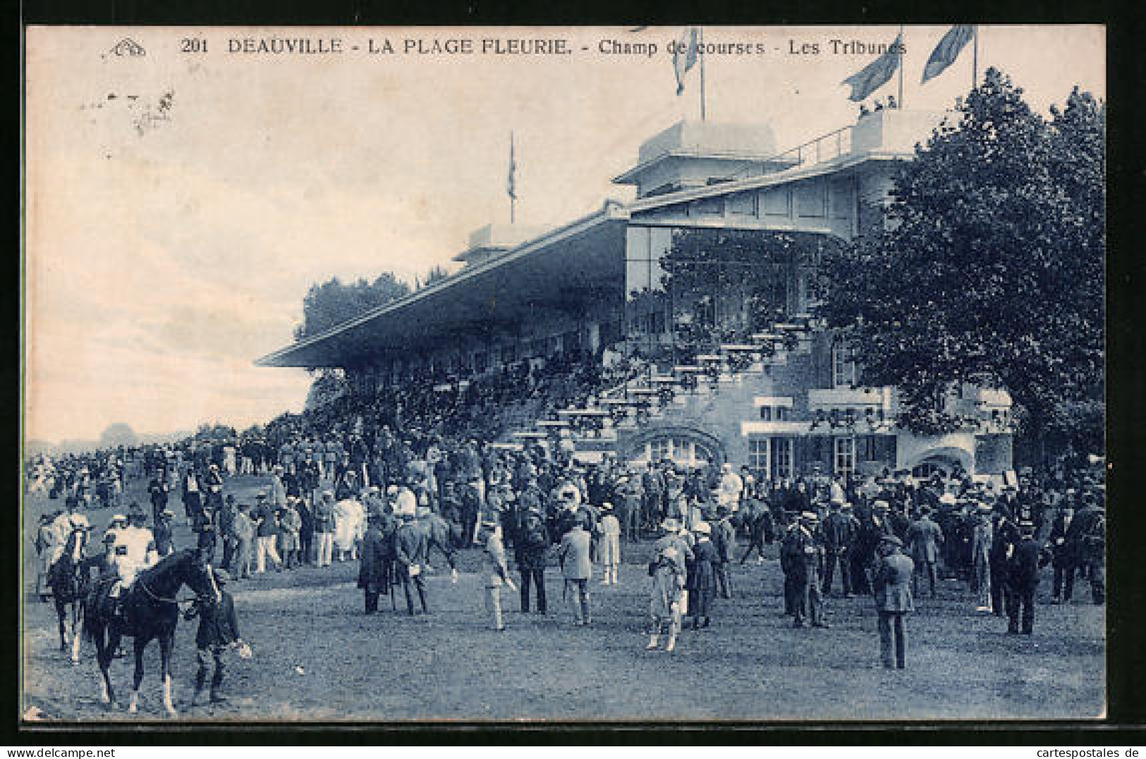 CPA Deauville-La Plage Fleurie, Champ De Courses - Les Tribunes  - Deauville