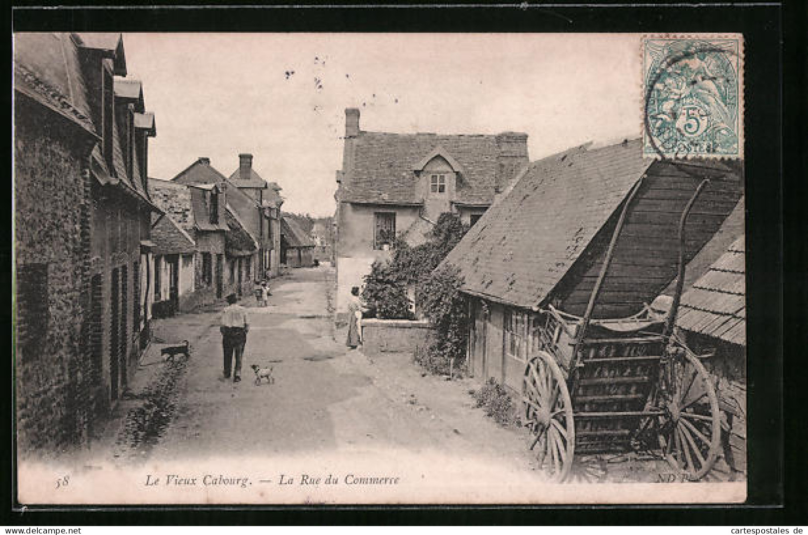 CPA Cabourg, La Rue Du Commerce  - Cabourg