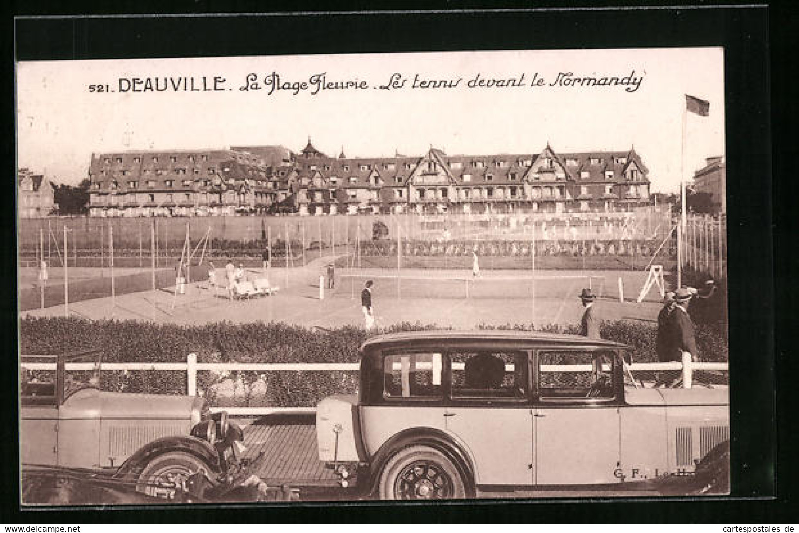 CPA Deauville, La Plage Fleurie, Les Tennis Devant Le Normandy  - Deauville