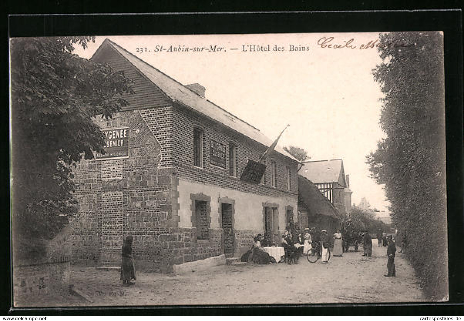 CPA St-Aubin-sur-Mer, L`Hôtel Des Bains  - Saint Aubin