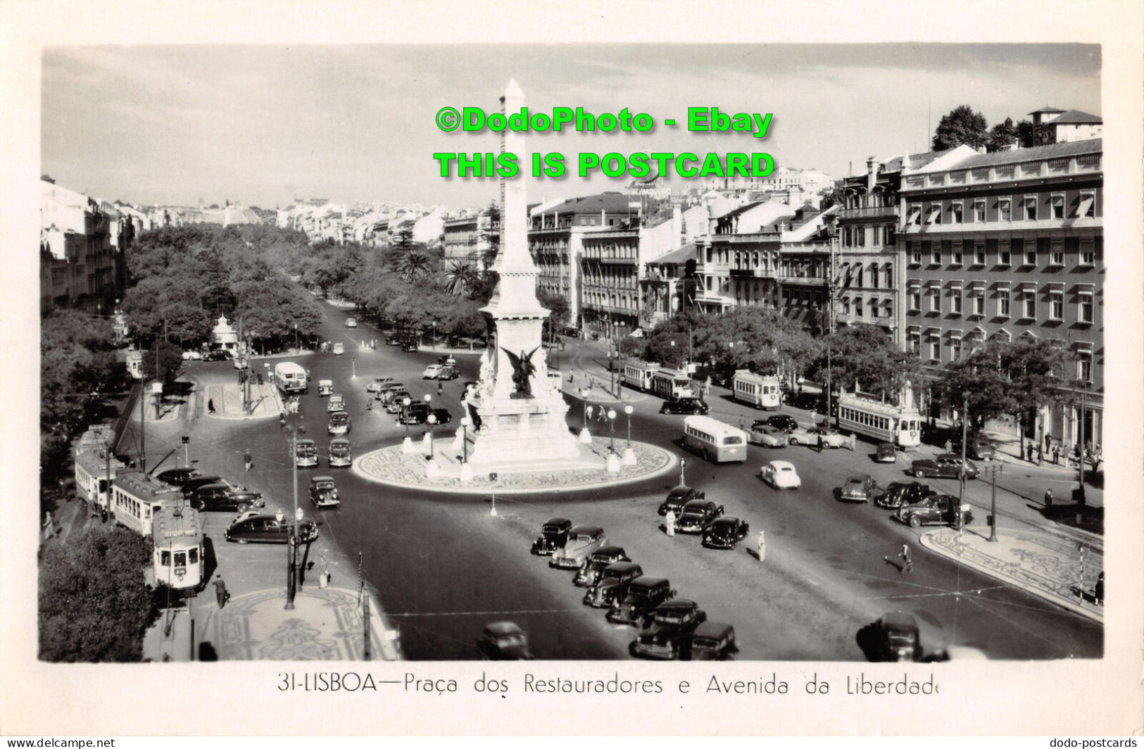 R347059 Lisboa. Praca Dos Restauradores E Avenida Da Liberdade. Dulia. 1952 - Monde