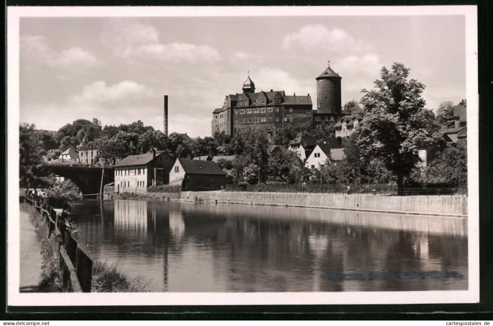 Fotografie Brück & Sohn Meissen, Ansicht Zschopau I. Sa., Flusspartie Mit Blick Zum Schloss Wildeck  - Places