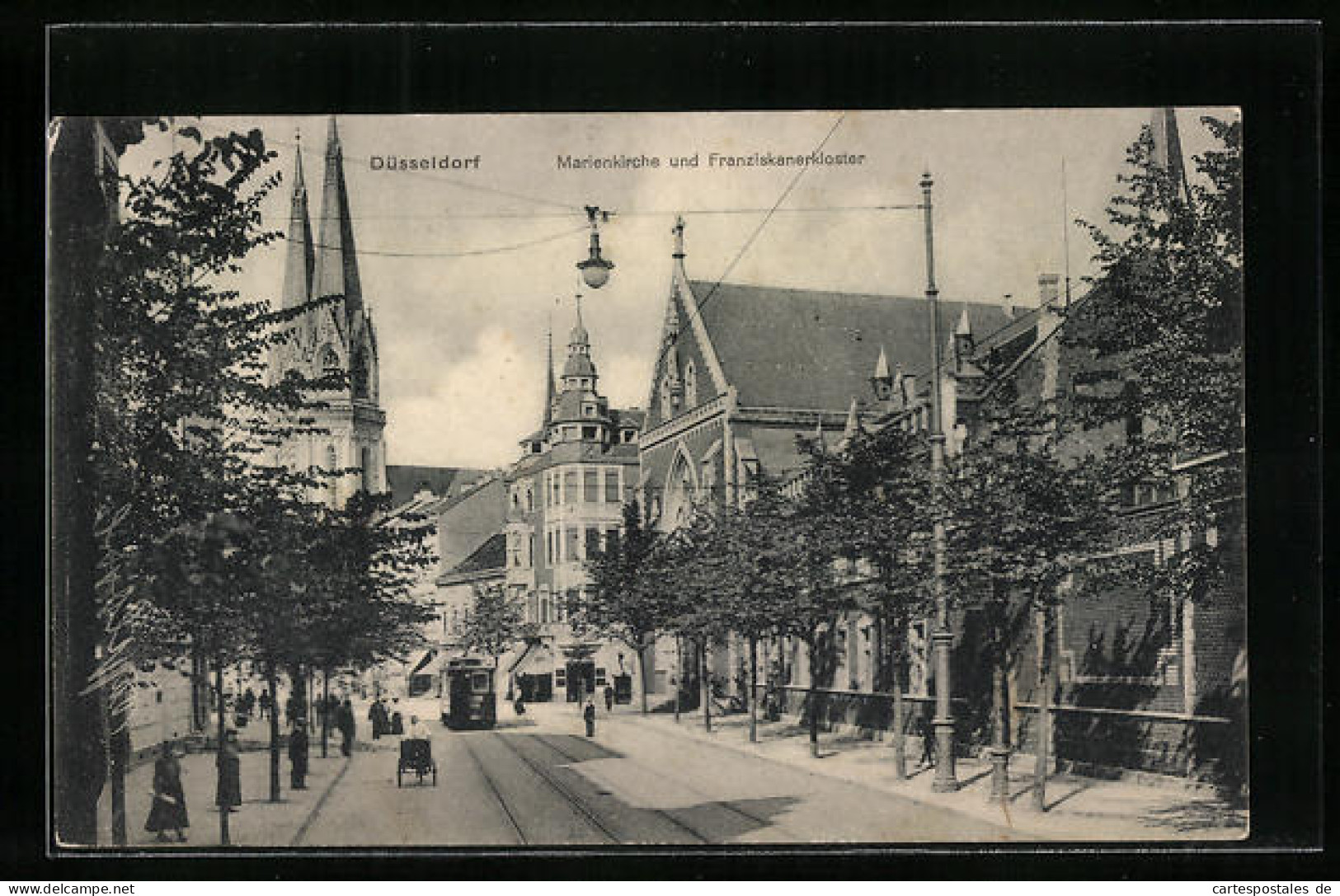 AK Düsseldorf, Marienkirche Und Strassenbahn  - Strassenbahnen