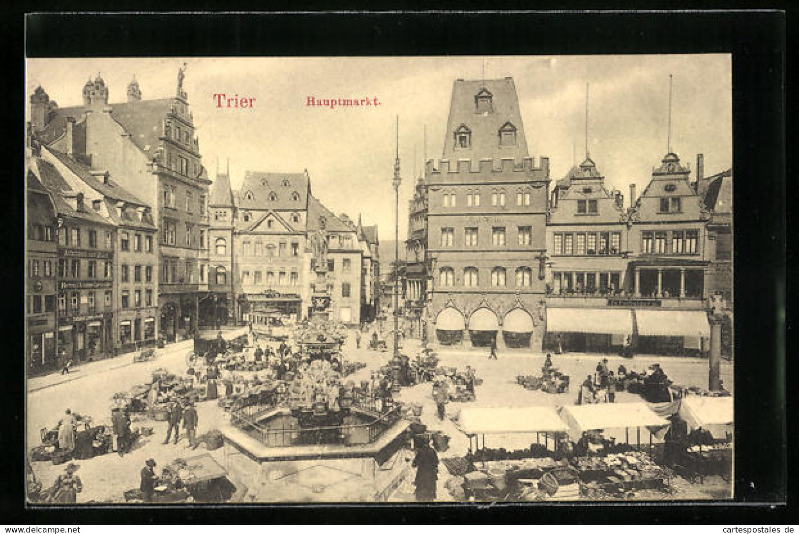 AK Trier, Hauptmarkt Mit Springbrunnen Und Strassenbahn  - Tramways