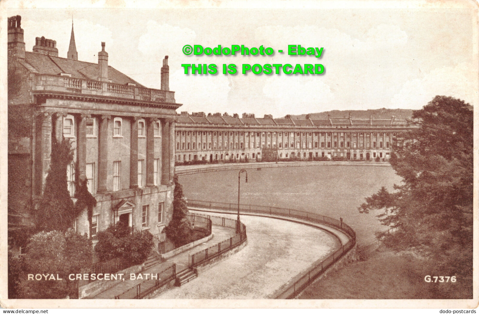 R354058 Royal Crescent Bath. G. 7376. Photo Brown Postcard. Valentine And Sons - World