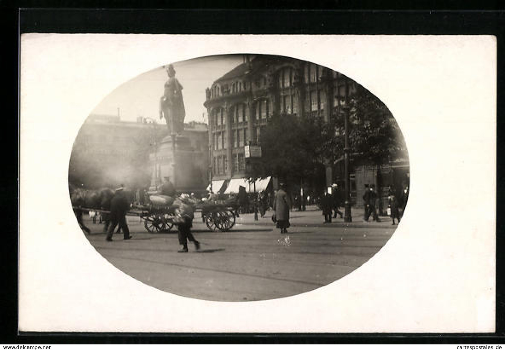 Foto-AK Berlin, Berolina-Denkmal Am Alexanderplatz  - Mitte