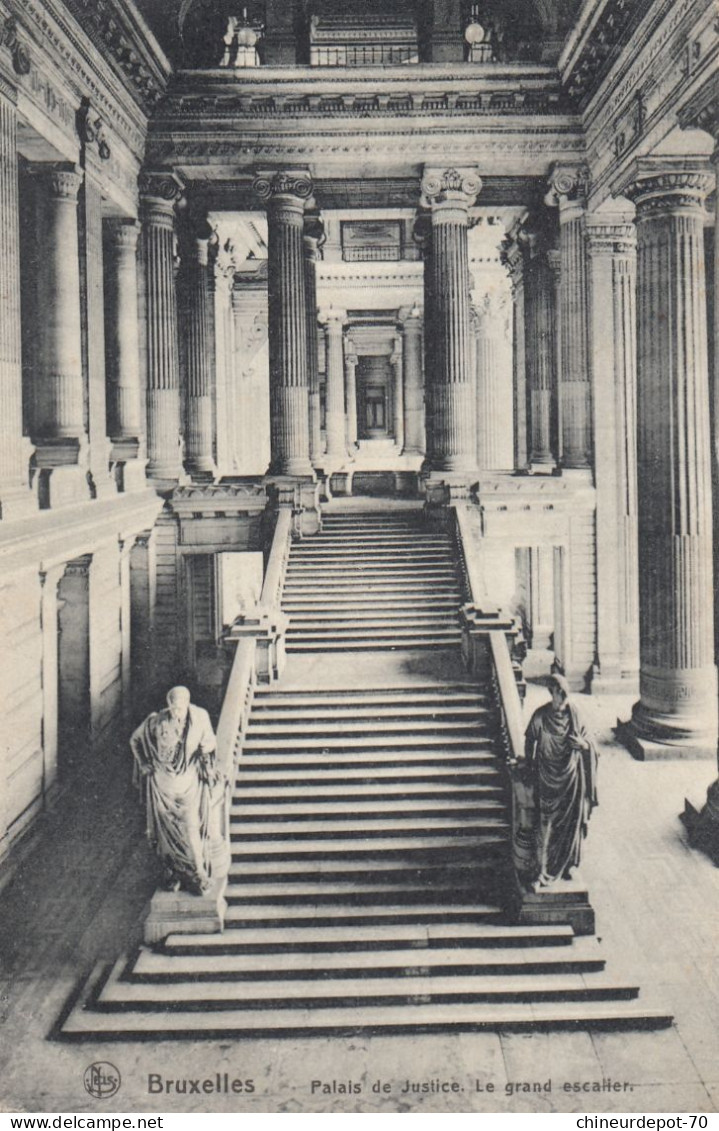 BRUXELLES   PALAIS DE JUSTICE ESCALIER - Brussel (Stad)