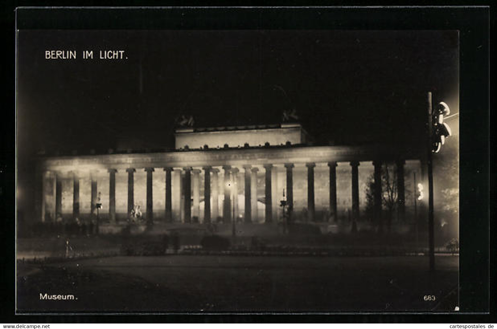 AK Berlin, Altes Museum Im Licht  - Mitte