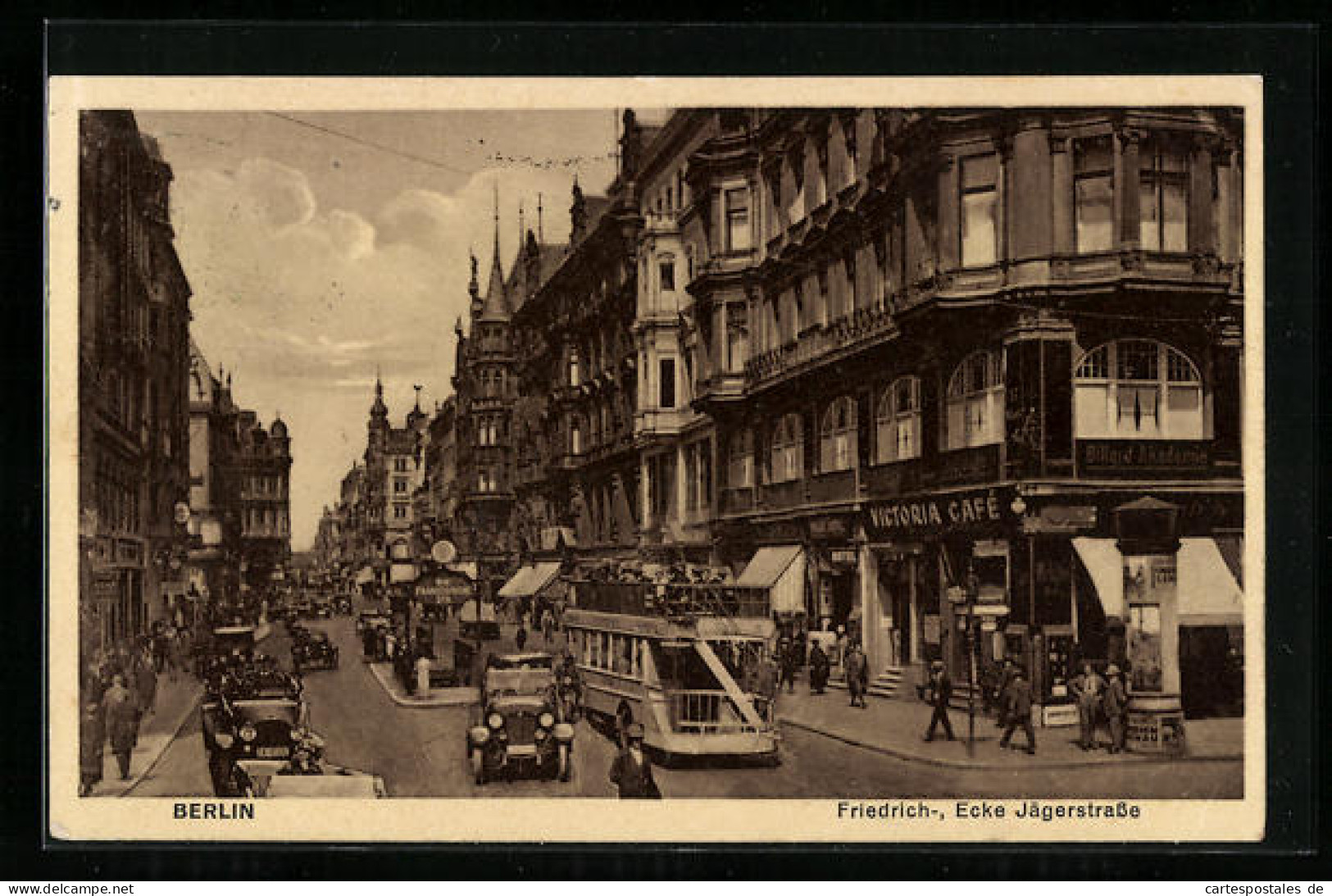 AK Berlin, Friedrichstrasse Ecke Jägerstrasse Mit Cafe Victoria Und Strassenbahn  - Mitte