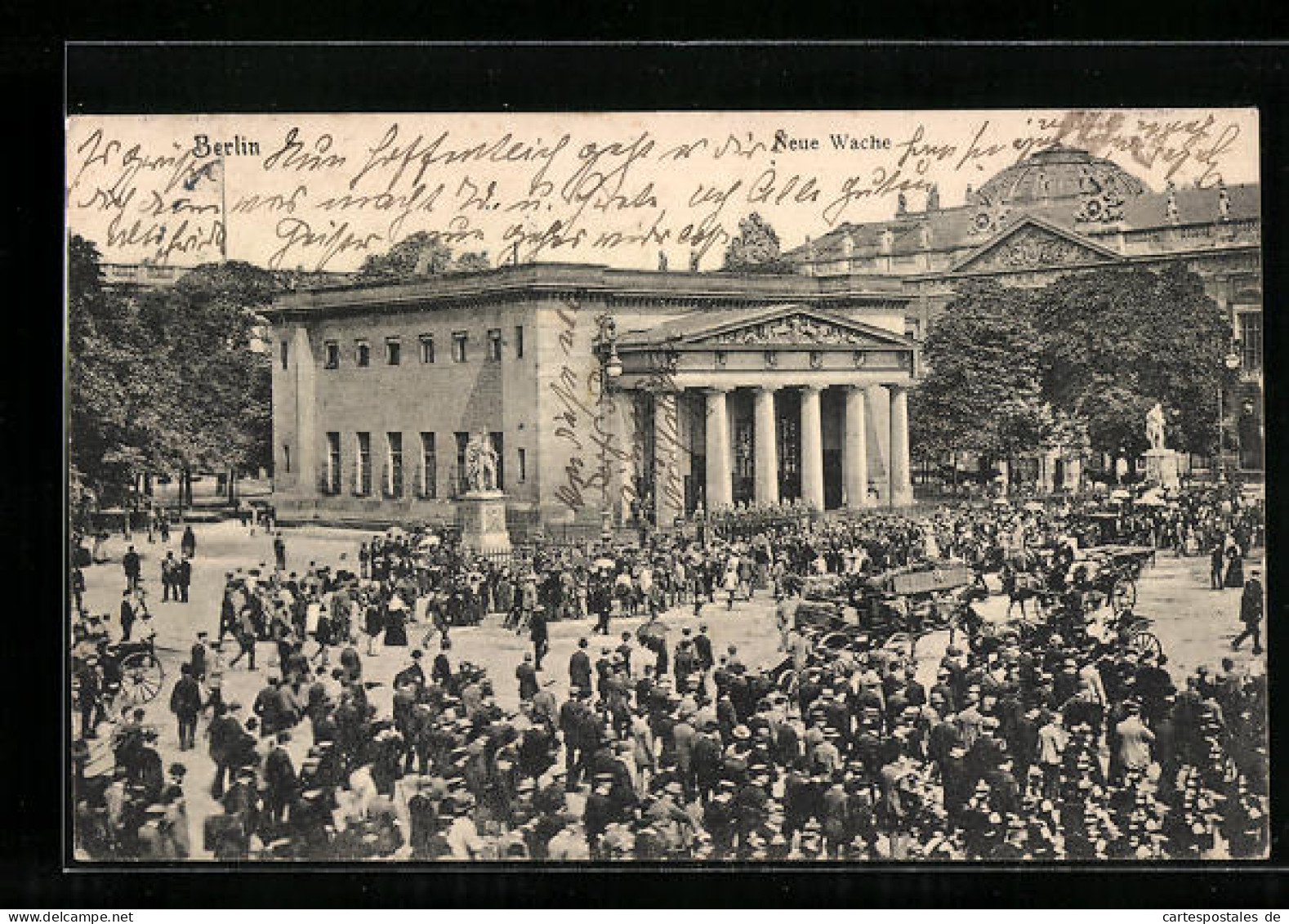 AK Berlin, Neue Wache Mit Wachablösung  - Mitte